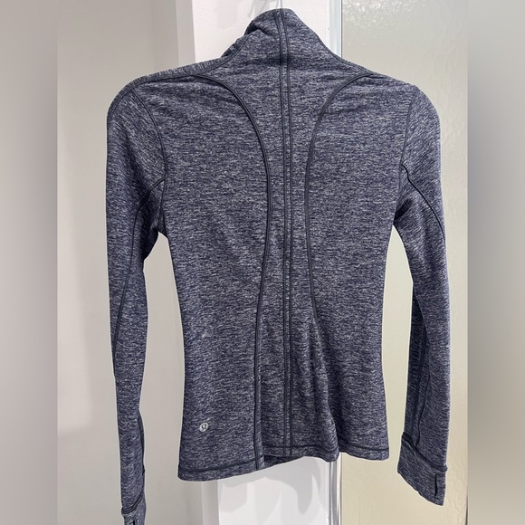 Lululemon Run Briskly 1/2 Zip - Picture 6 of 7